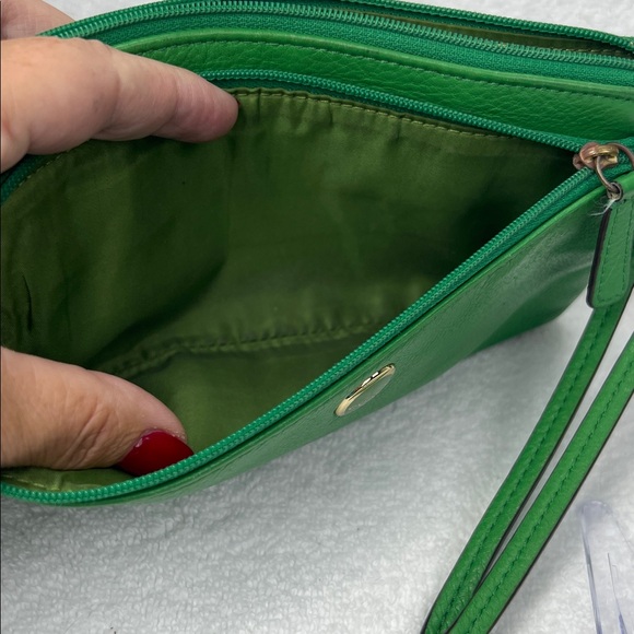 Coach Vibrant Green Leather Wristlet - Picture 7 of 9